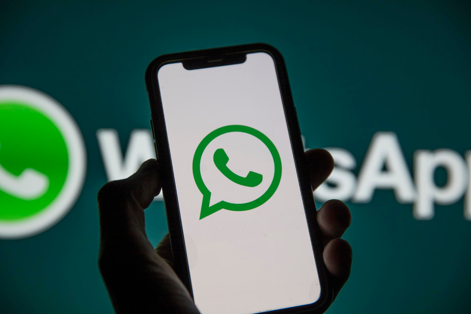 WhatsApp Expands Video Group Chats to 32 Participants: Enhancing Digital Connectivity