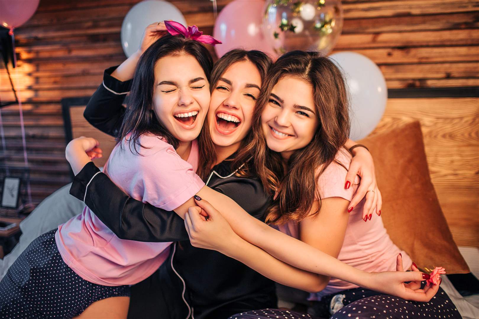 How much happier do friends make you?