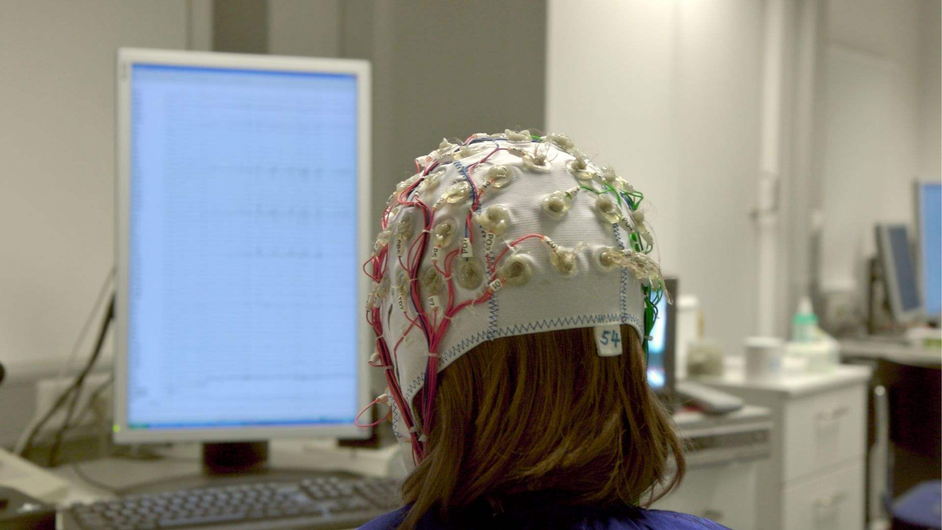 Mind-reading AI turns thoughts into words using a brain implant