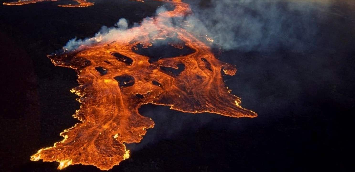 Mauna Loa, world’s largest active volcano, erupts for first time in 38 years. Watch video