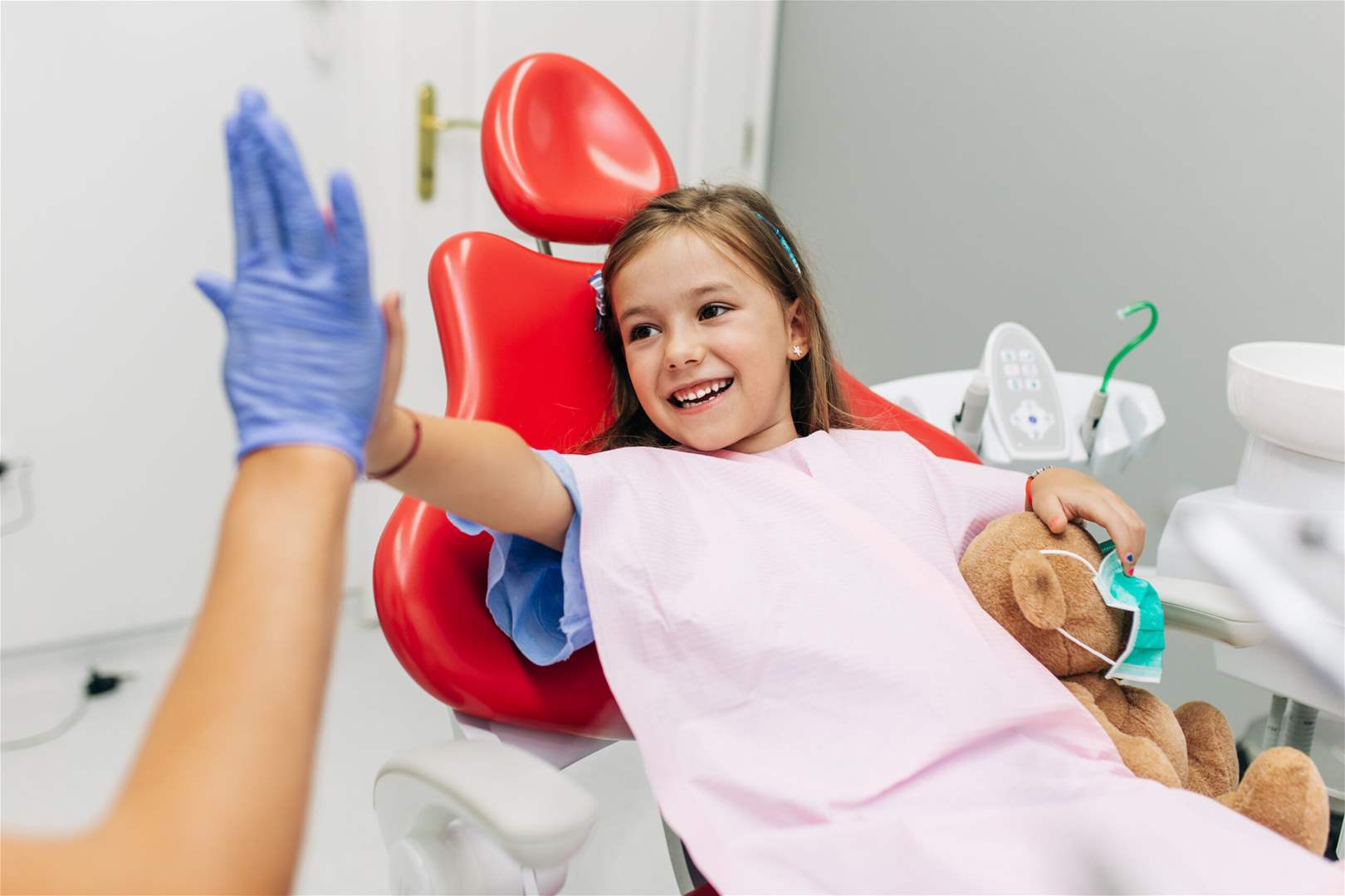 Tips for keeping your child&#39;s teeth healthy 