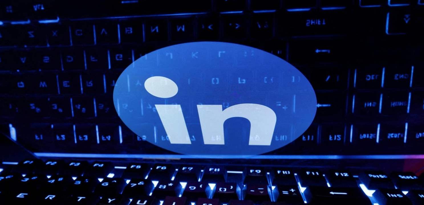 LinkedIn adds AI features for job seekers
