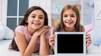 Study Links Excessive Screen Time to Lower Reading and Math Performance in Children