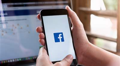 Facebook Now Allows Admins to Switch Private Groups to Public