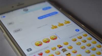 How using emojis could help improve healthcare